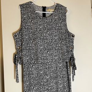 One piece jumpsuit with designs